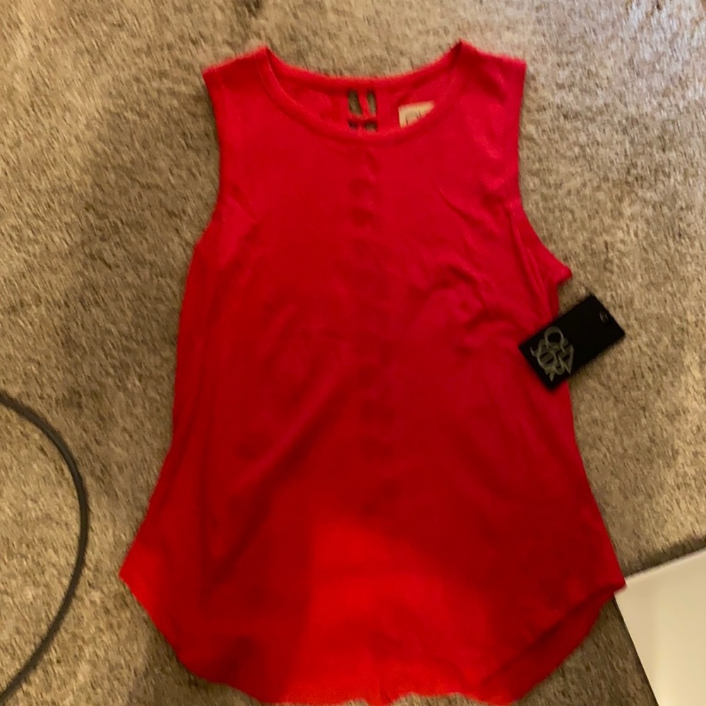 Chaser red tank